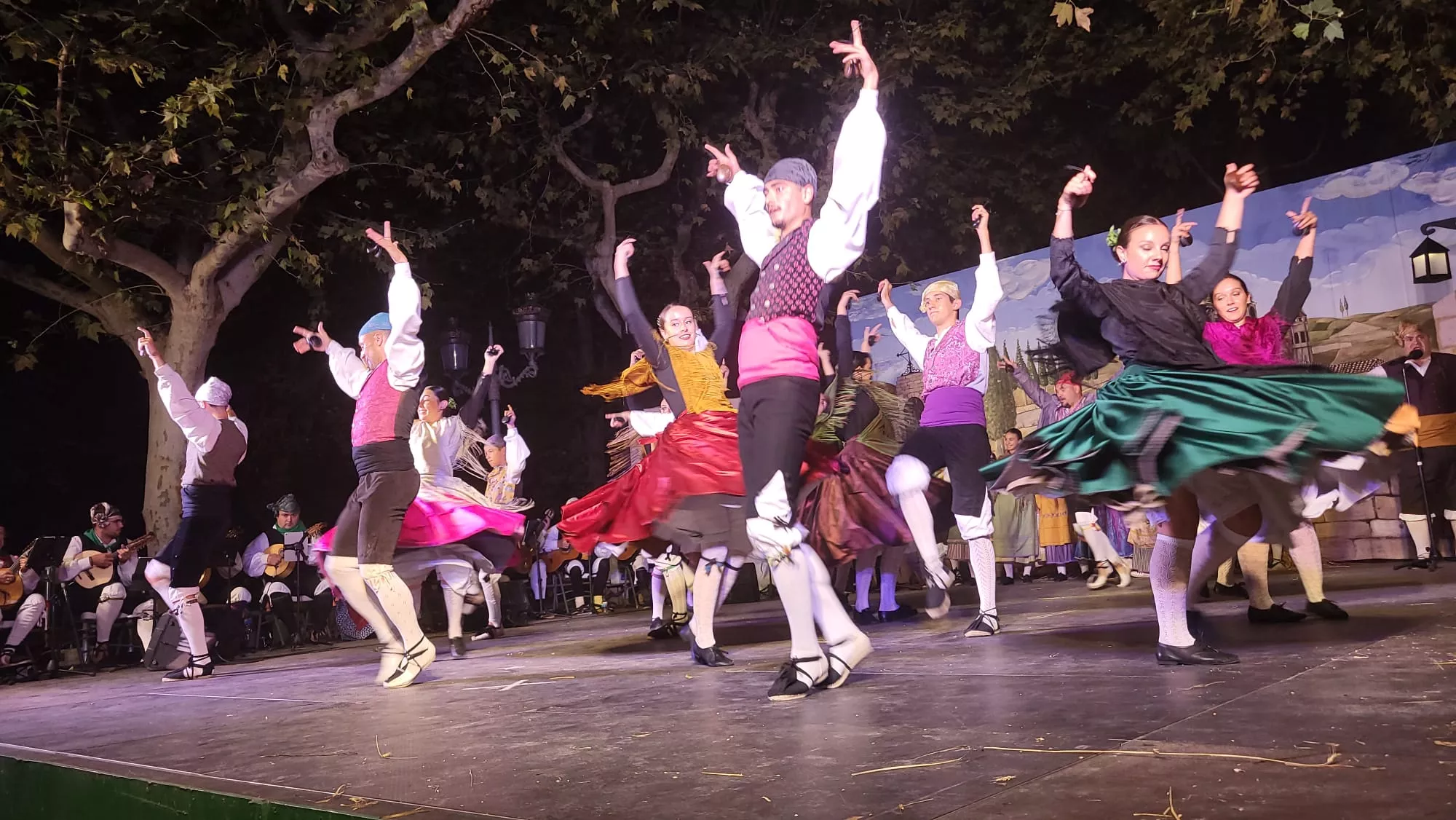Elenco Aragonés en el Parque Miguel Servet de Huesca