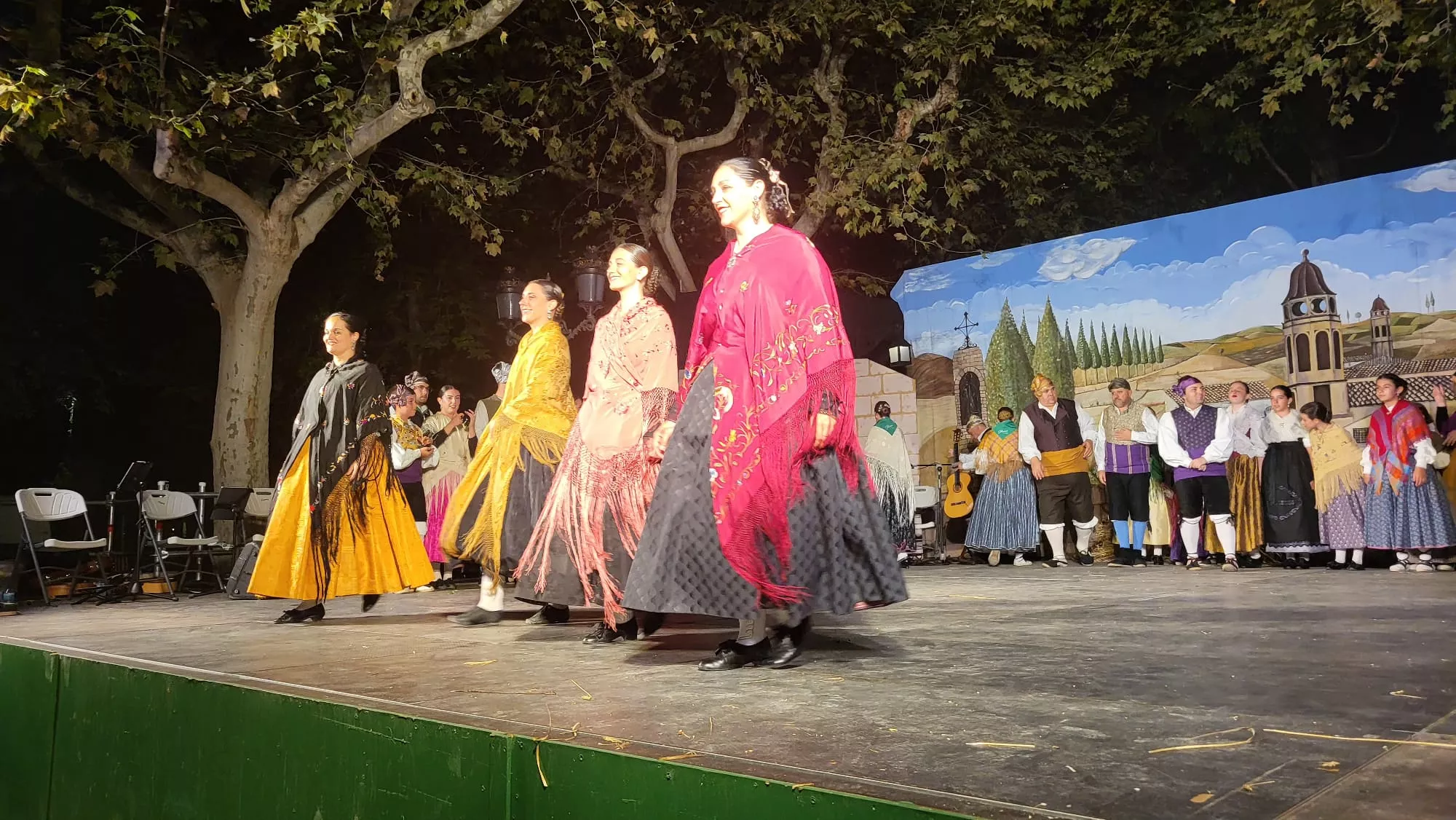 Elenco Aragonés en el Parque Miguel Servet de Huesca