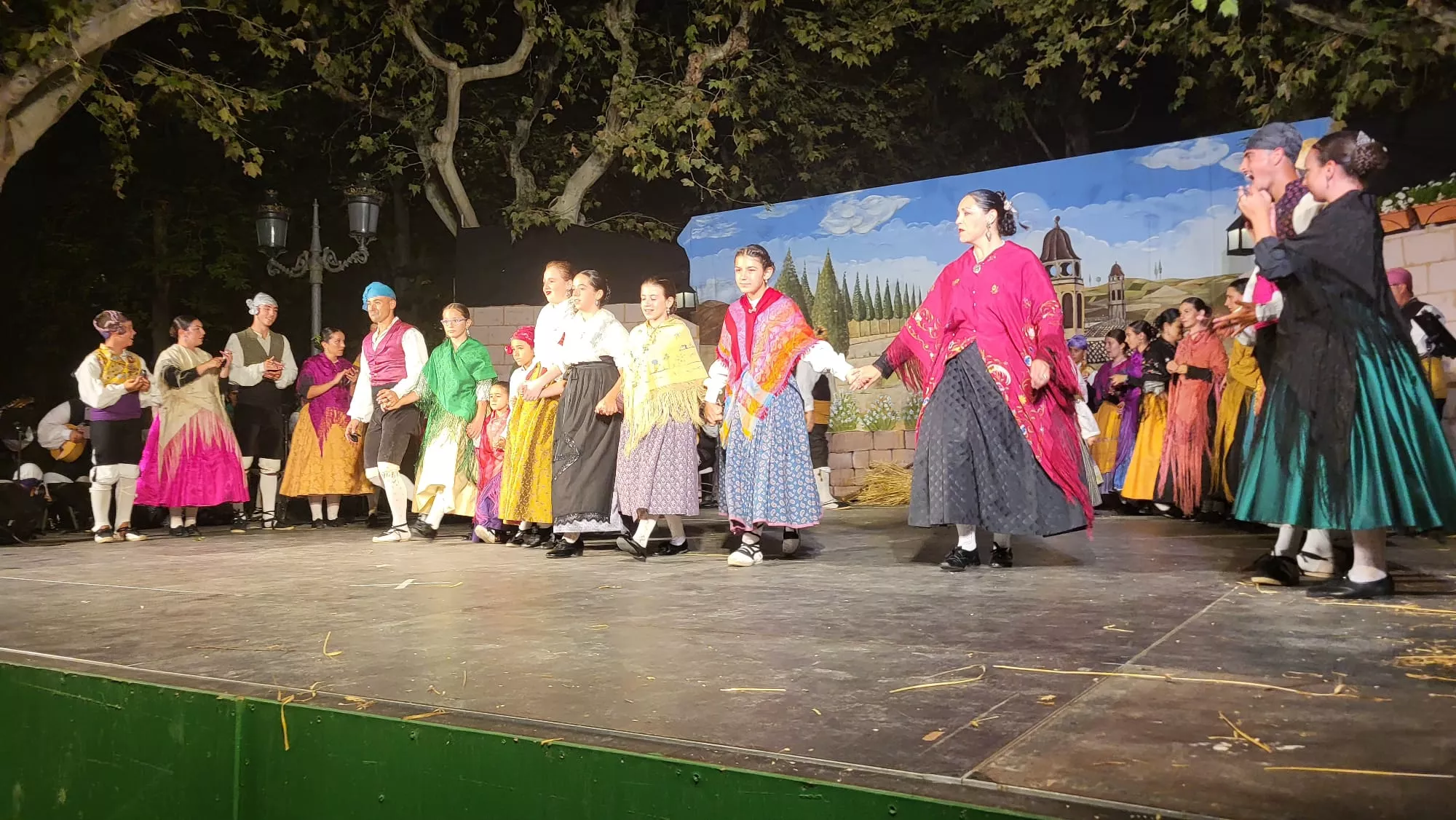 Elenco Aragonés en el Parque Miguel Servet de Huesca