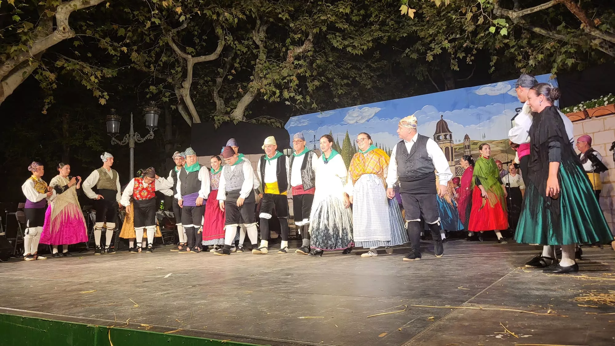 Elenco Aragonés en el Parque Miguel Servet de Huesca