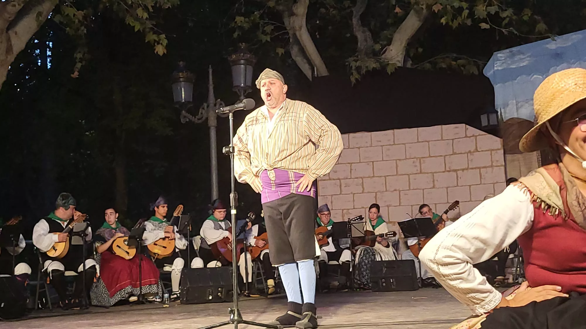 Elenco Aragonés en el Parque Miguel Servet de Huesca
