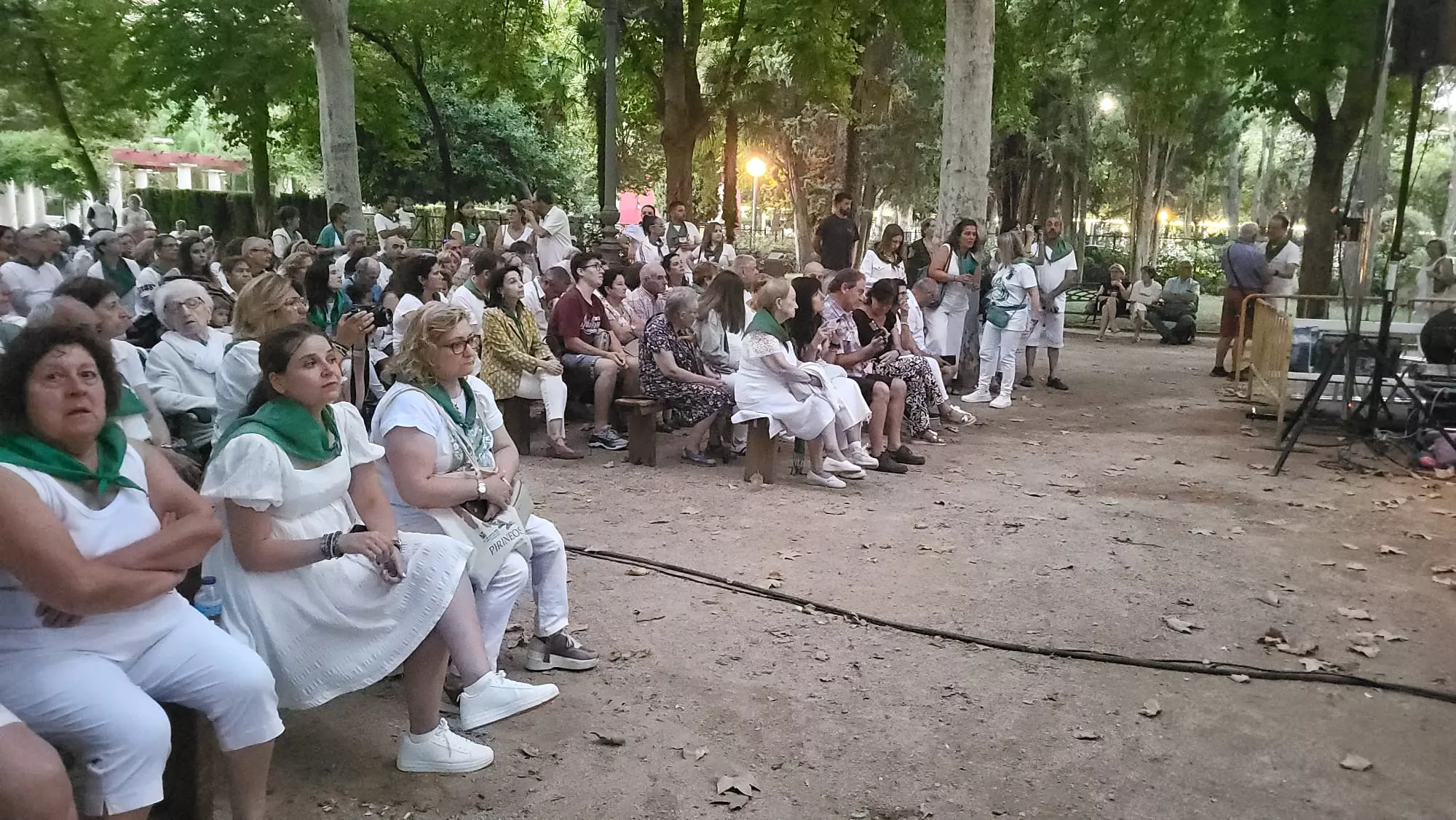 Elenco Aragonés en el Parque Miguel Servet de Huesca