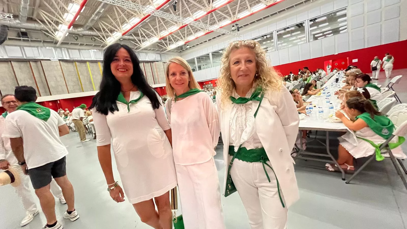 Homenaje a los mayores en las fiestas de San Lorenzo. Foto Mercedes Manterola