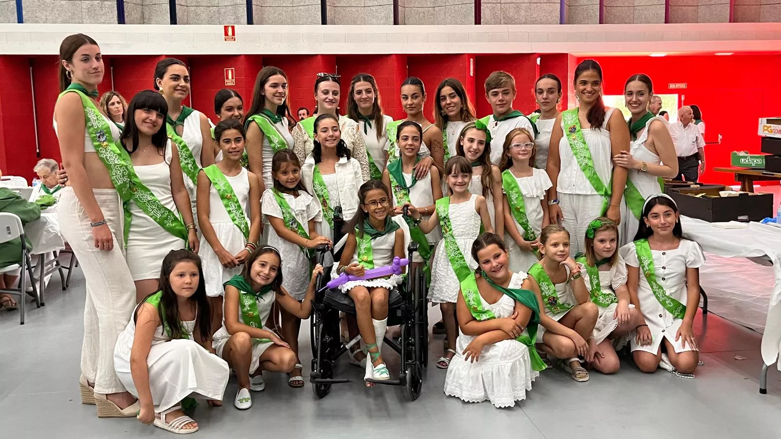 Homenaje a los mayores en las fiestas de San Lorenzo. Foto Mercedes Manterola