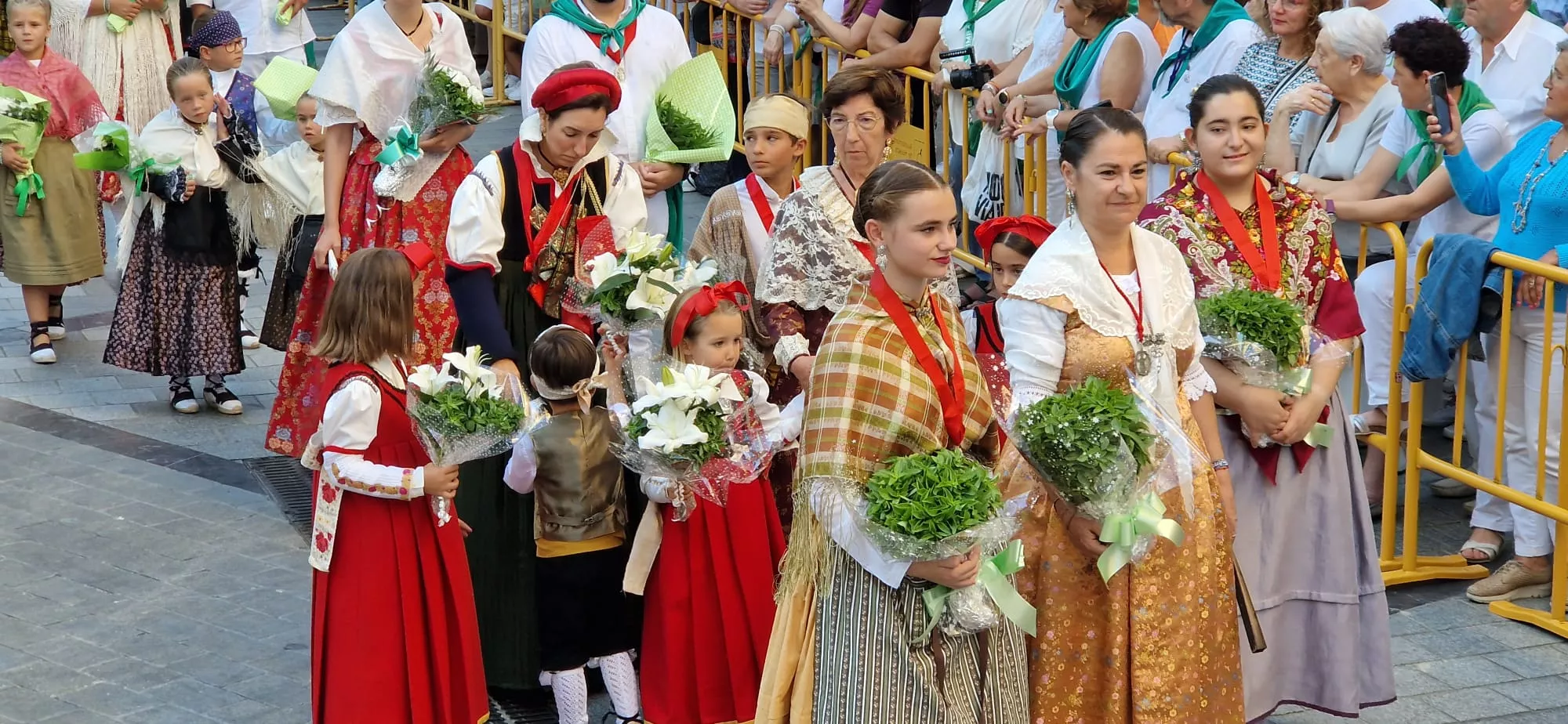 Ofrenda de Flores y Frutos a San Lorenzo. Fotos Myriam Martínez