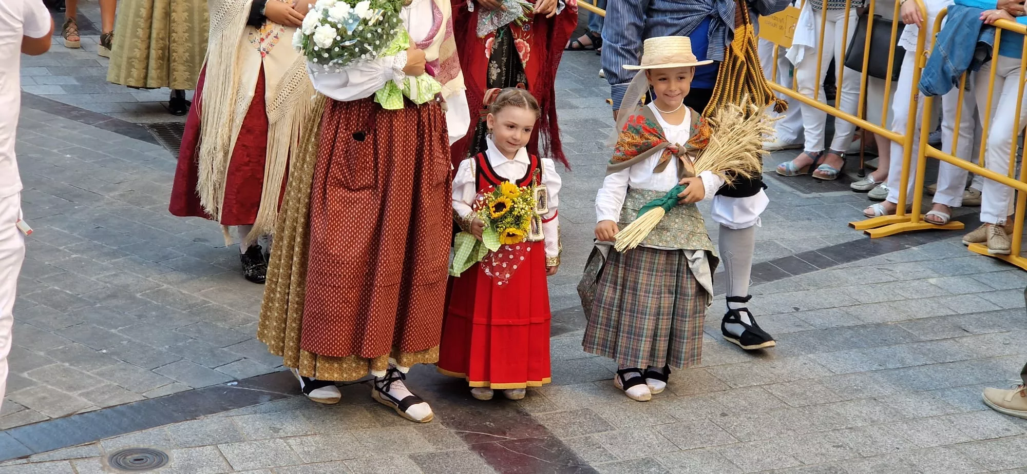 Ofrenda de Flores y Frutos a San Lorenzo. Fotos Myriam Martínez
