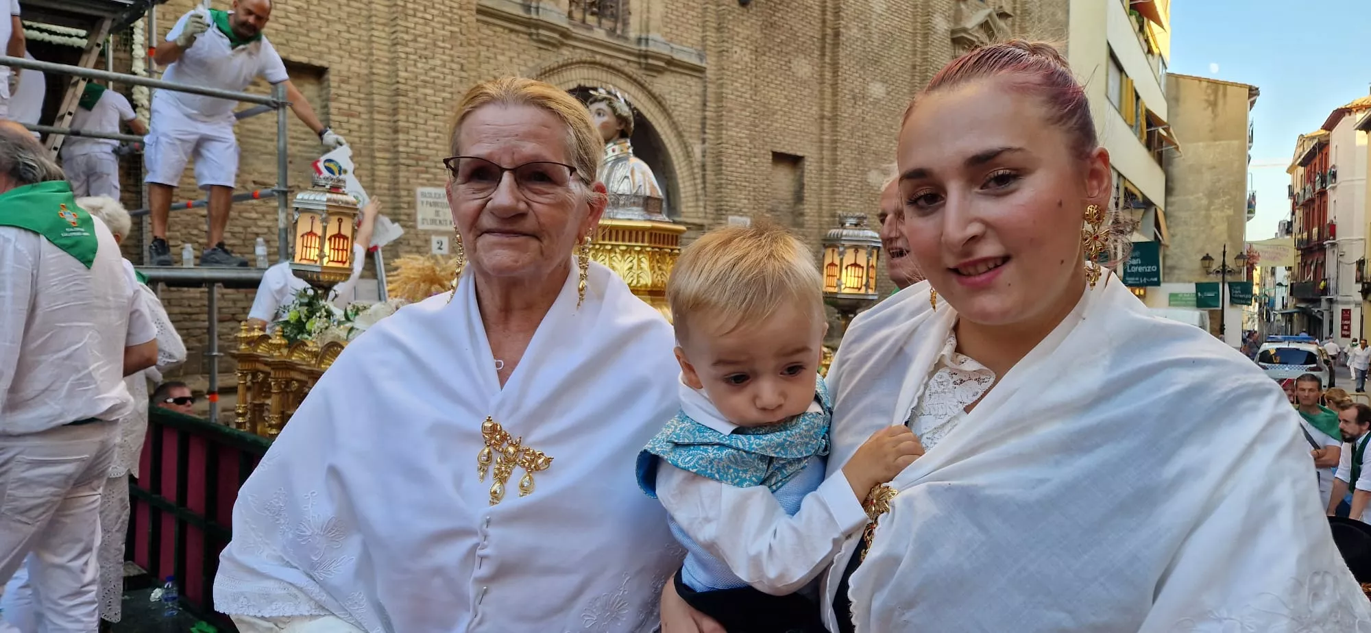 Ofrenda de Flores y Frutos a San Lorenzo. Fotos Myriam Martínez