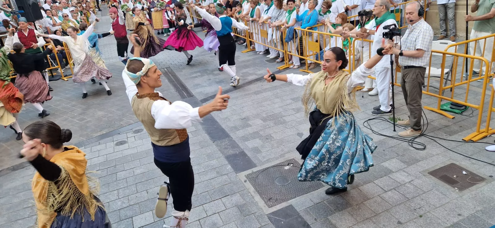 Ofrenda de Flores y Frutos a San Lorenzo. Fotos Myriam Martínez
