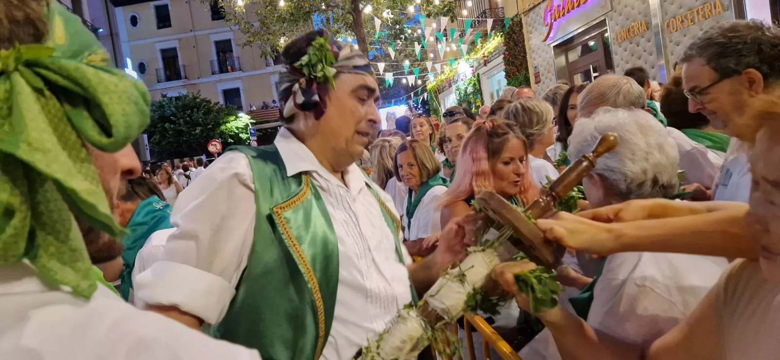 Ofrenda de Flores y Frutos a San Lorenzo. Fotos Myriam Martínez