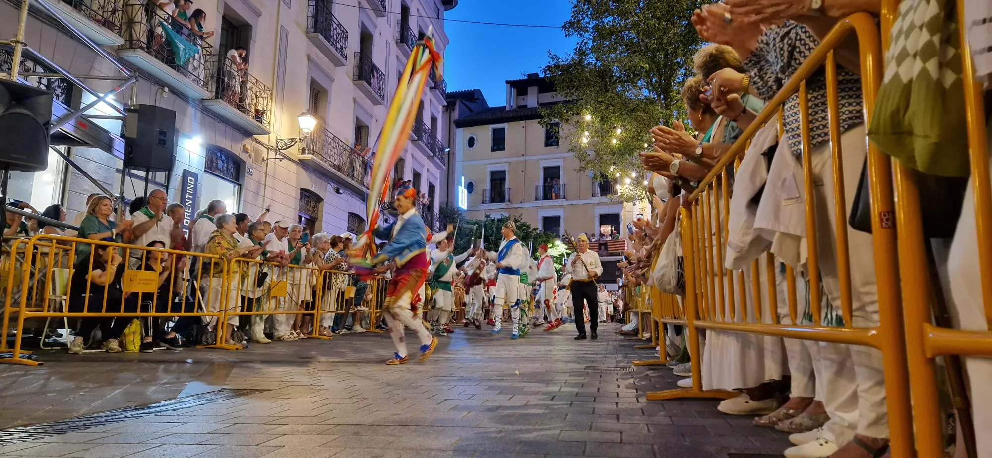 Ofrenda de Flores y Frutos a San Lorenzo. Fotos Myriam Martínez