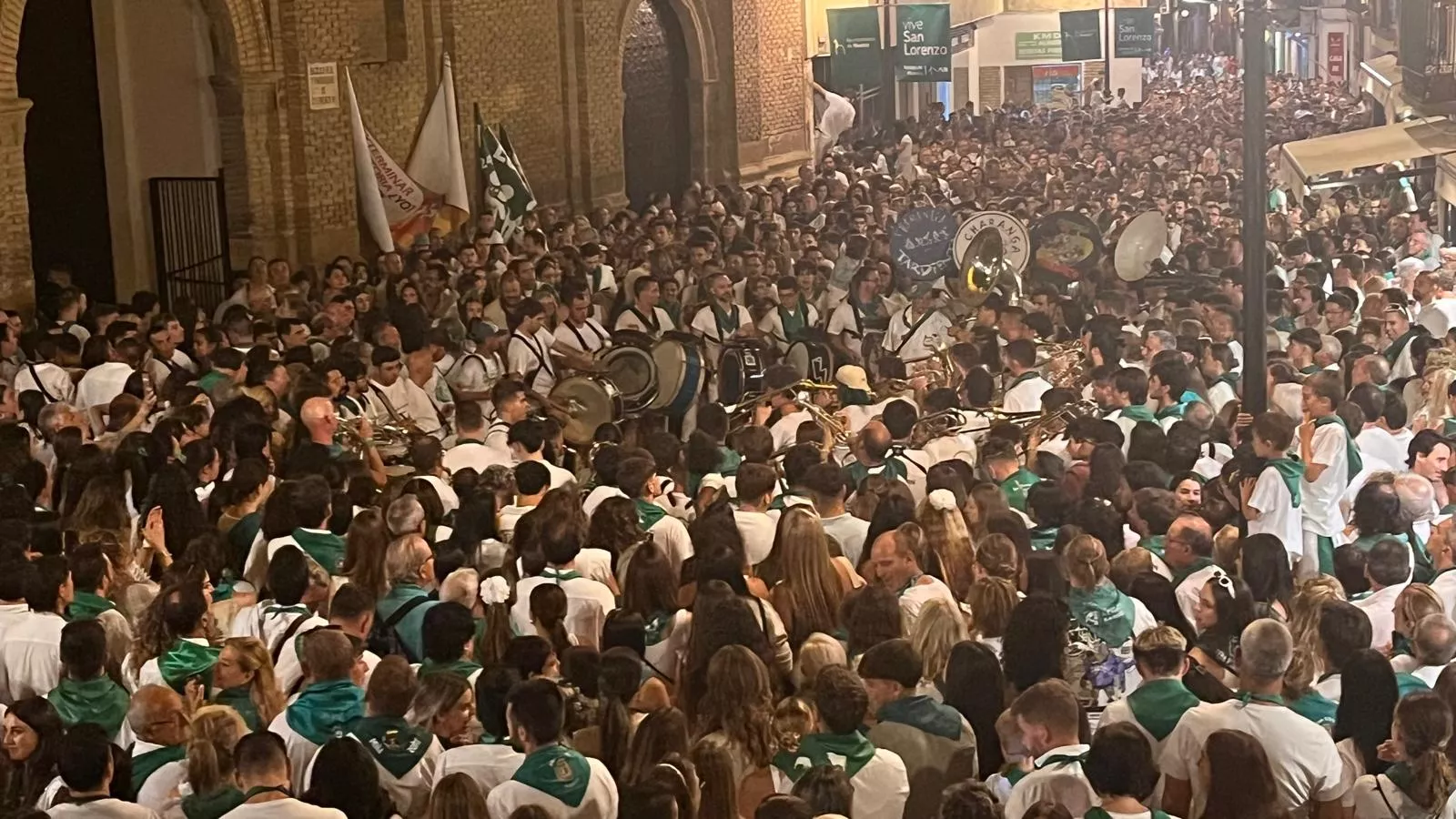 Despedida a San Lorenzo por las peñas