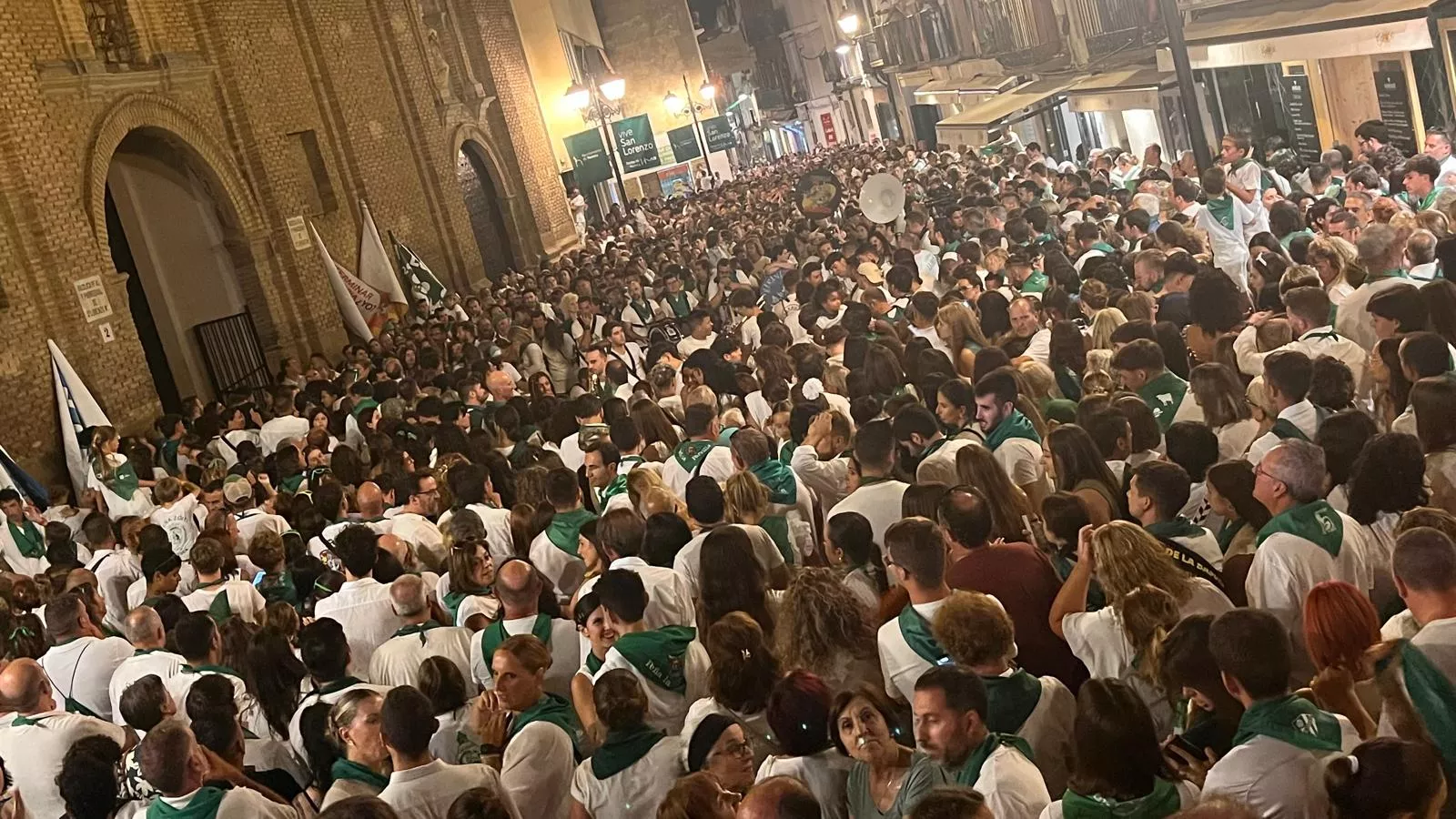 Despedida a San Lorenzo por las peñas