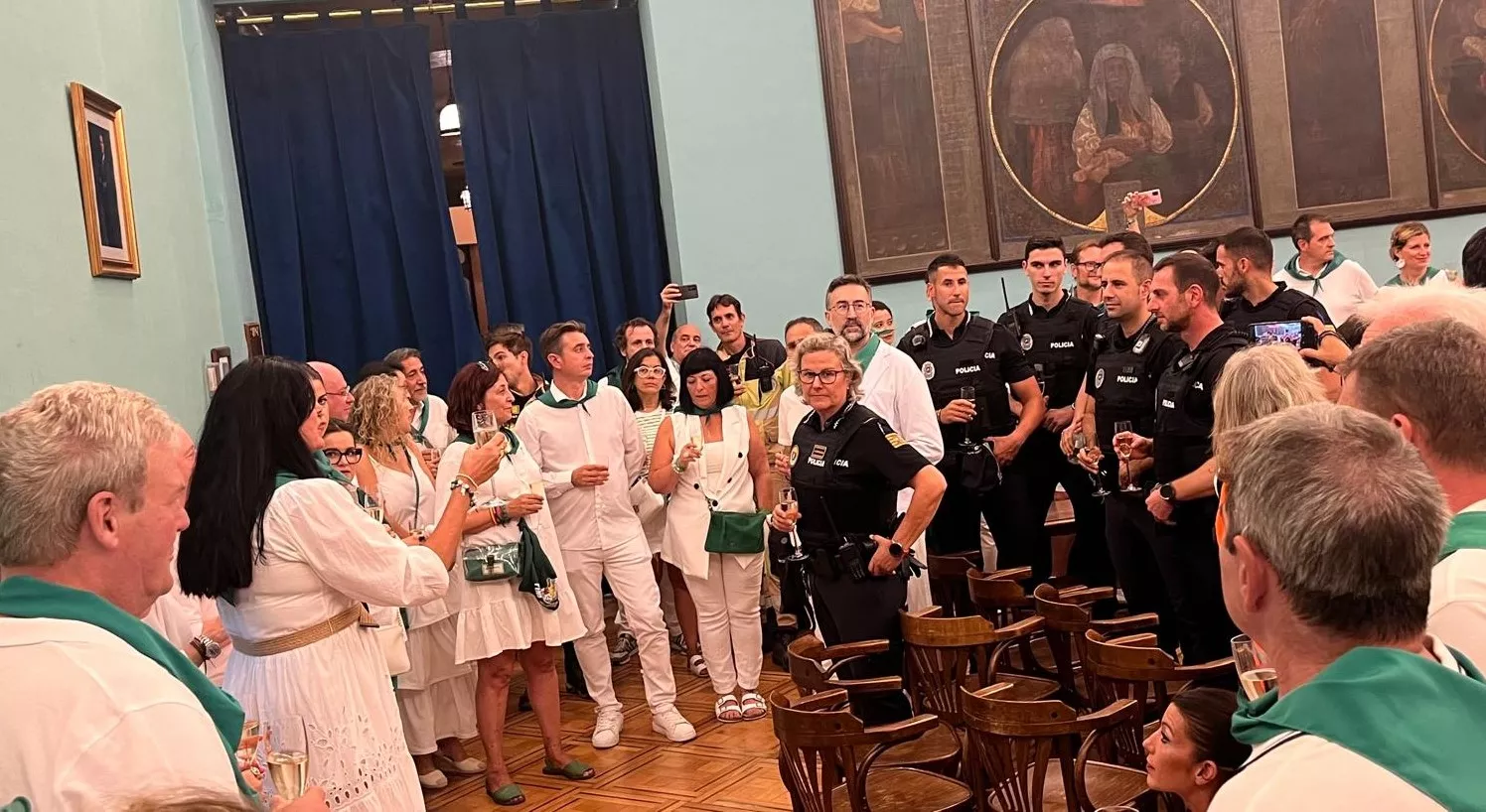 Brindis en el final de las fiestas de San Lorenzo 2024. Foto Mercedes Manterola