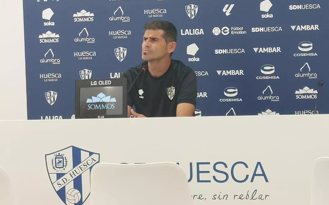 Antonio Hidalgo, entrenador del Huesca.