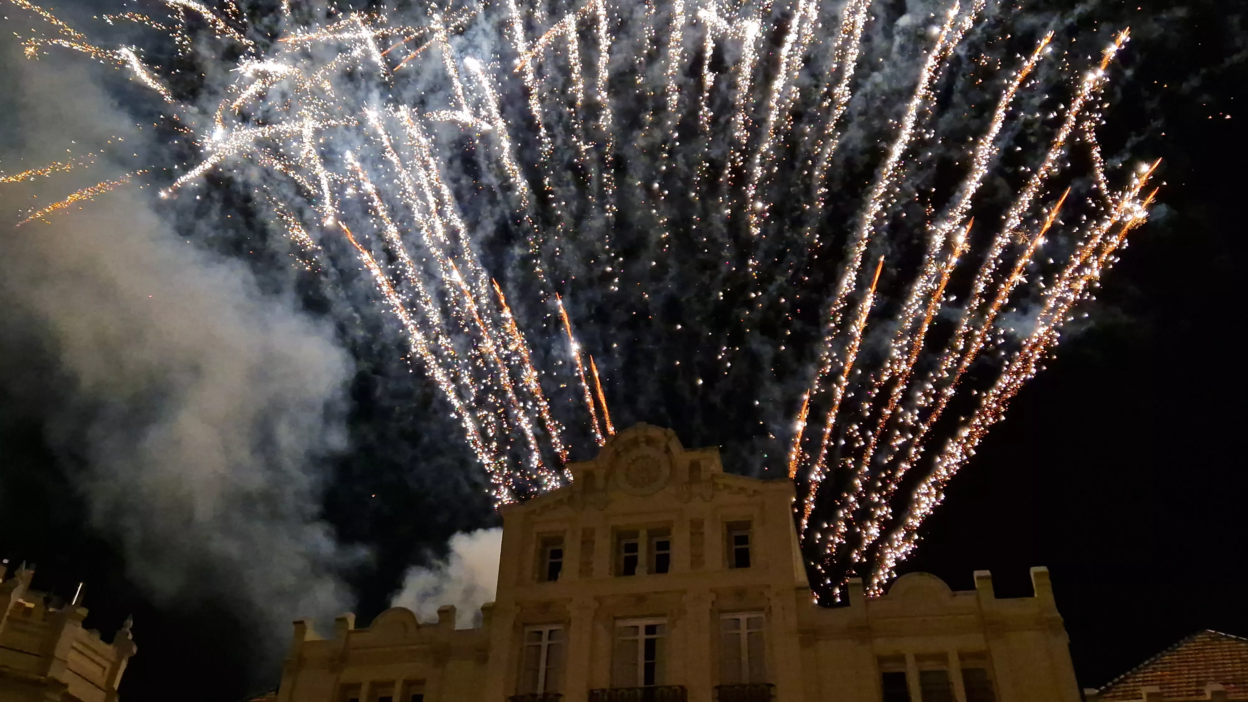 Traca Fin de Fiestas y fuegos artificiales en .