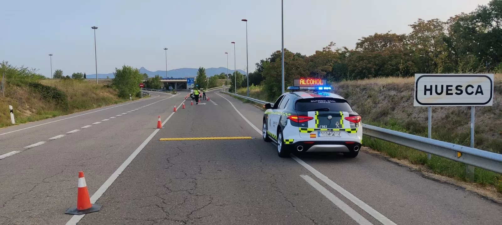 La Guardia Civil estableció 77 controles en los accesos y salidas de Huesca en San Lorenzo.