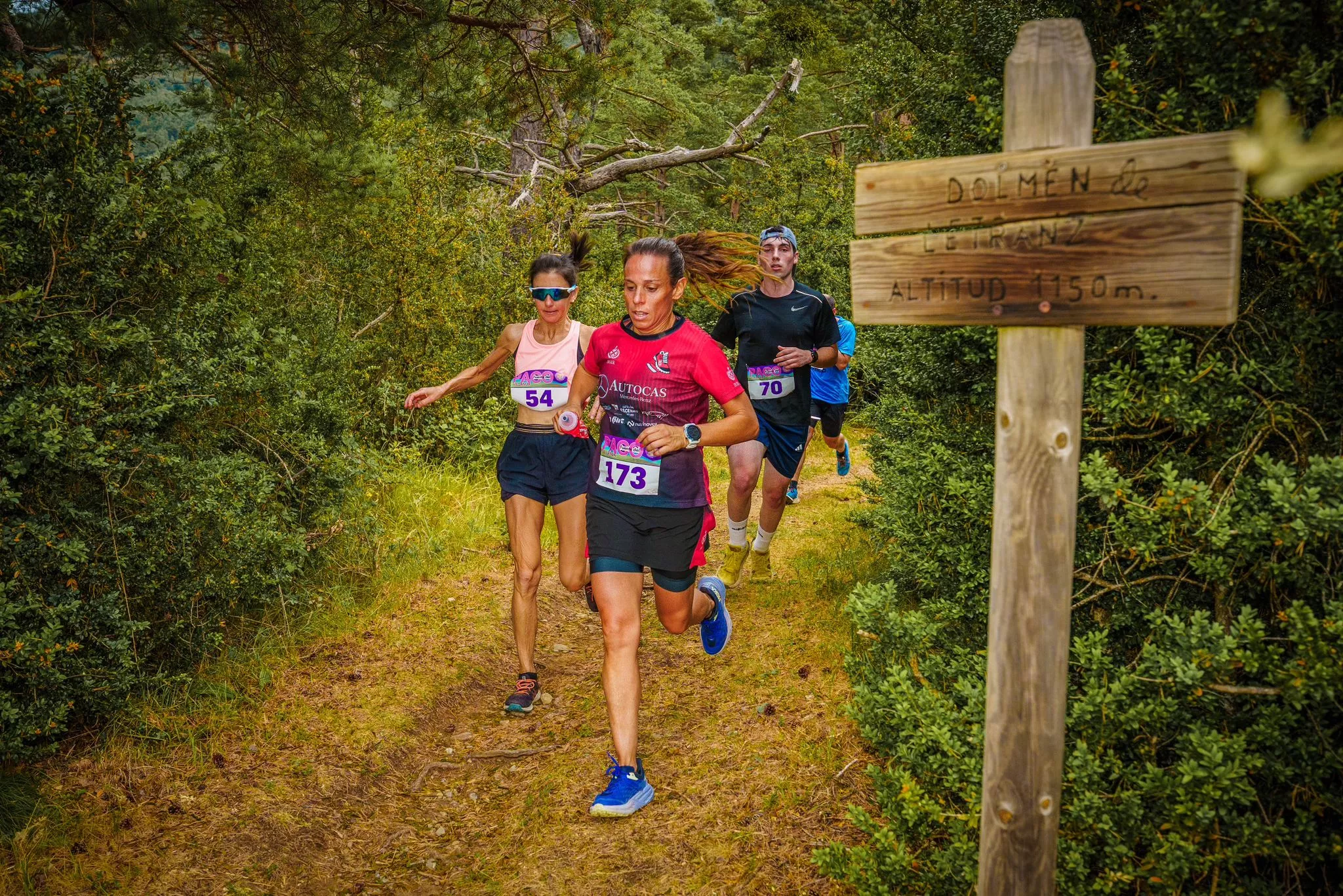 Subida a la Fuente del Paco de Villanúa. Turismo Villanua / Yhabril Moro