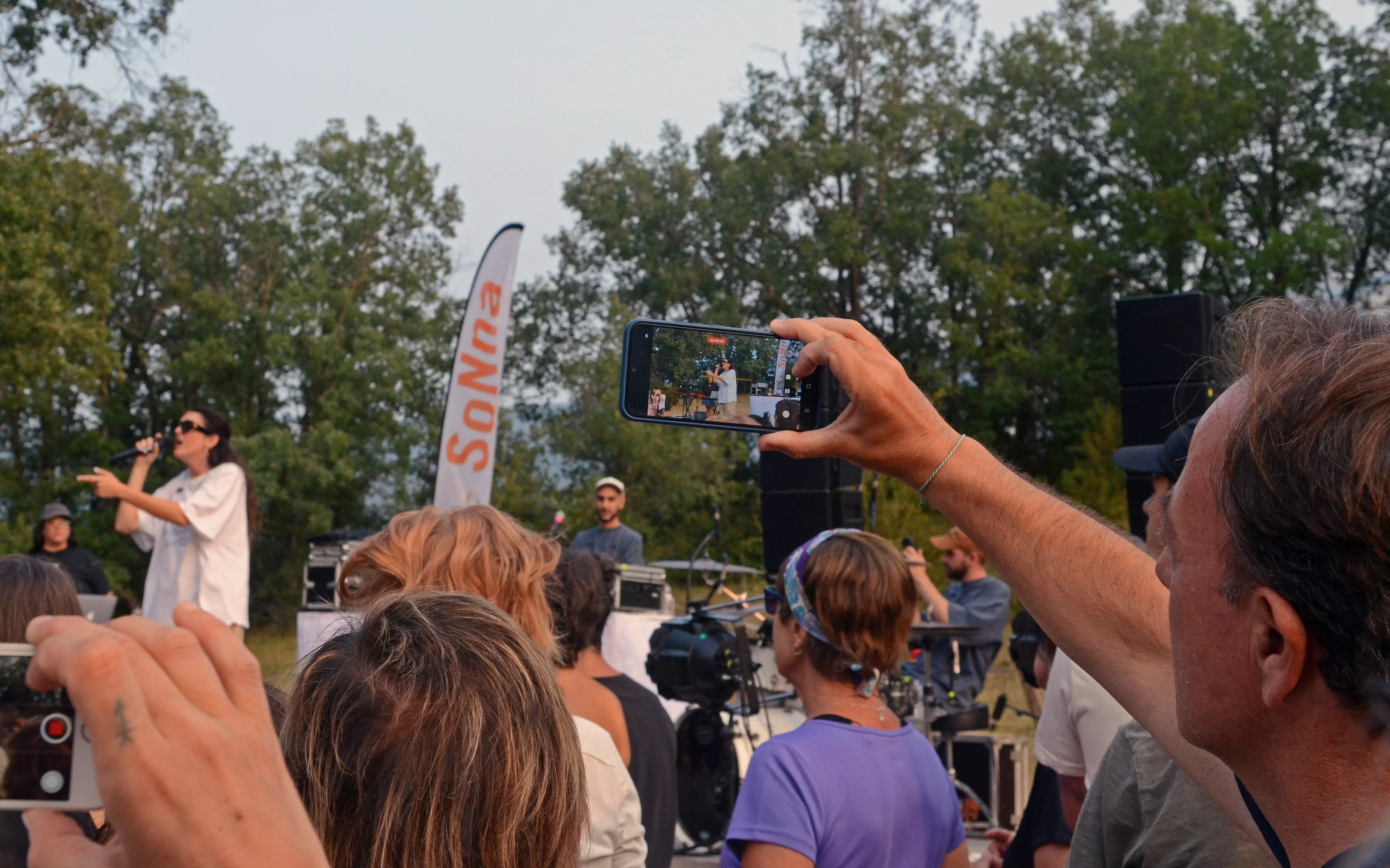 Actuación de Queralt Lahozen el Santuario de San Úrbez de Nocito.