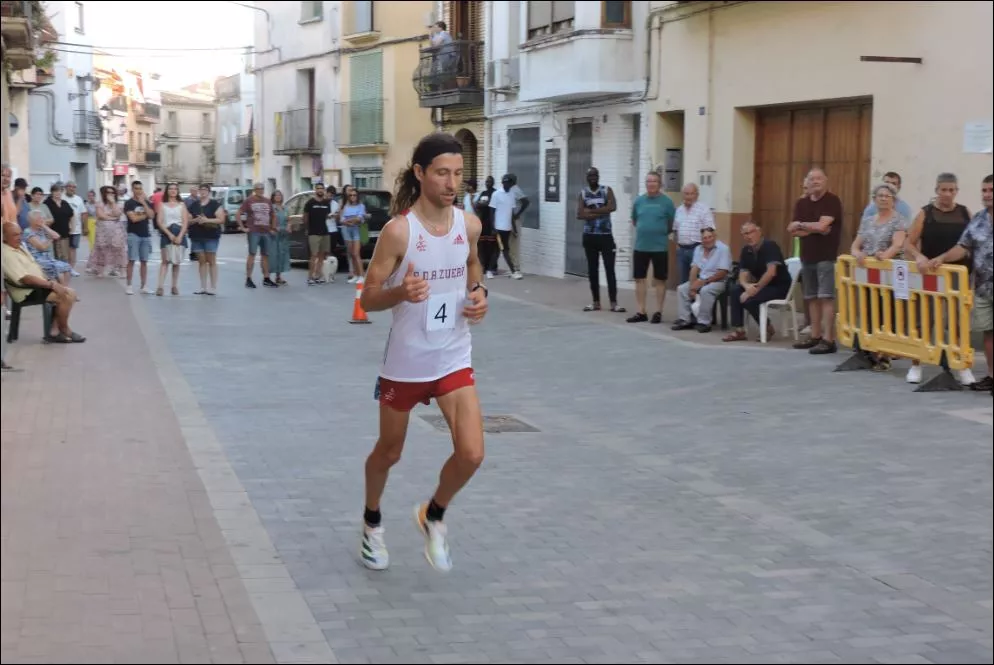 El zufariense Nacho Dieste se dirige a meta en solitario para proclamarse vencedor