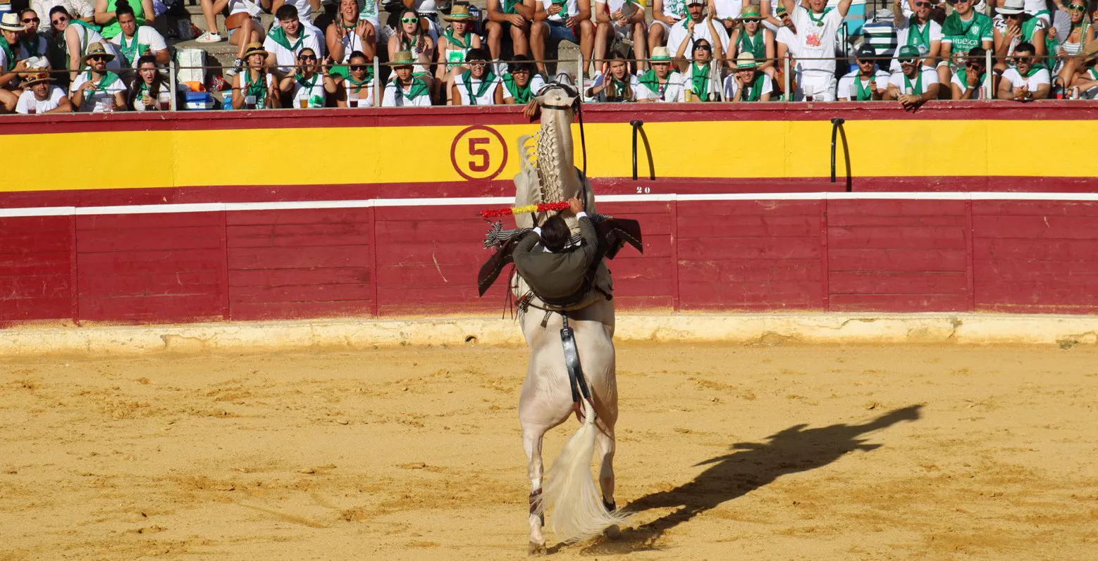 Corrida de rejones en San Lorenzo. Foto Marina DePlacido Sampietro