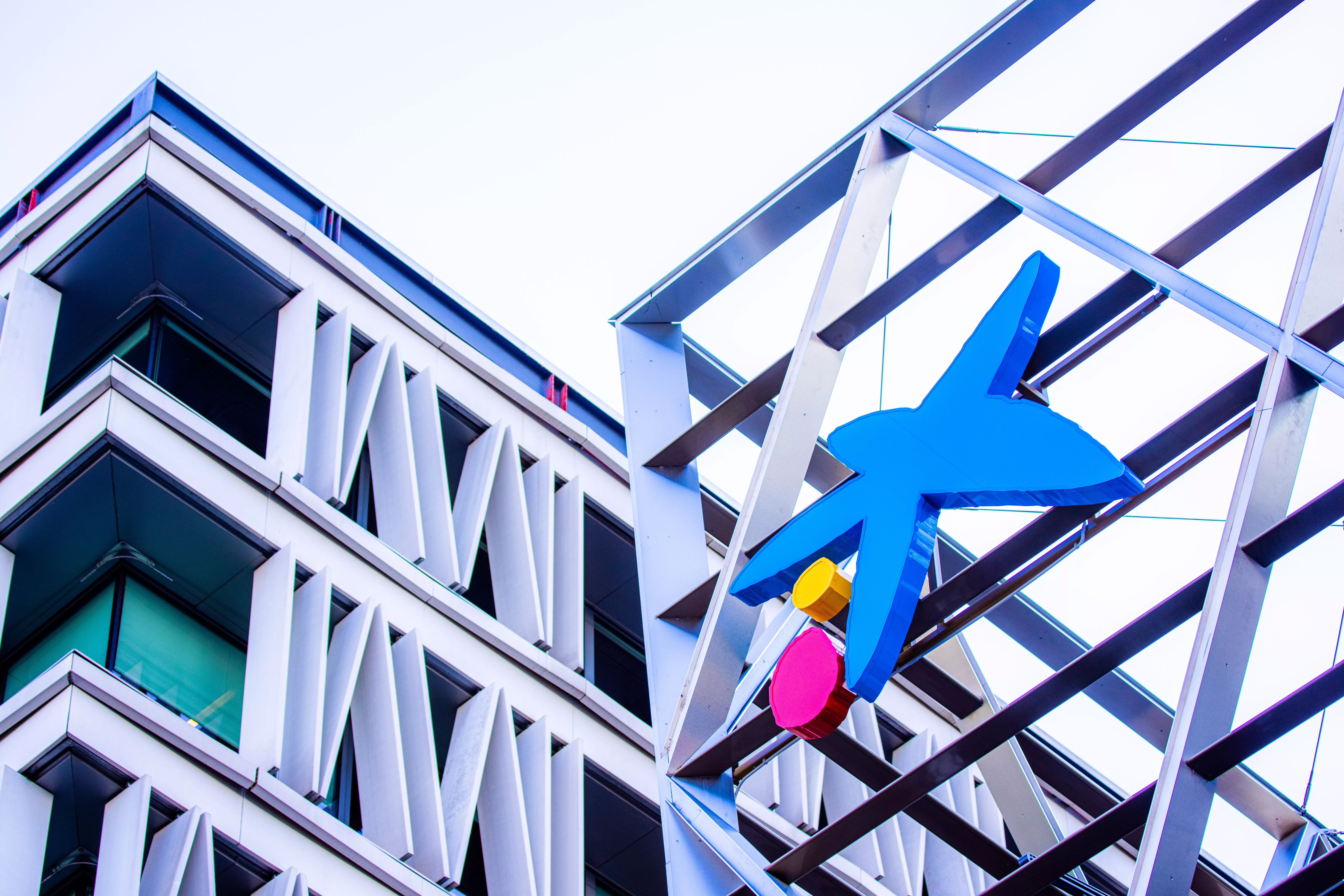 Imagen corporativa de Caixabank