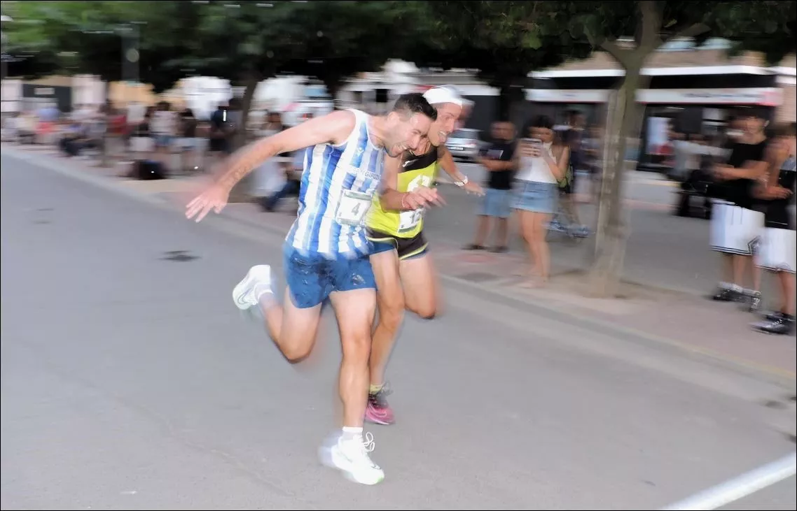 David Ezquerra, de Sariñena, y Paco Sahún, de Barbastro, disputando una prima
