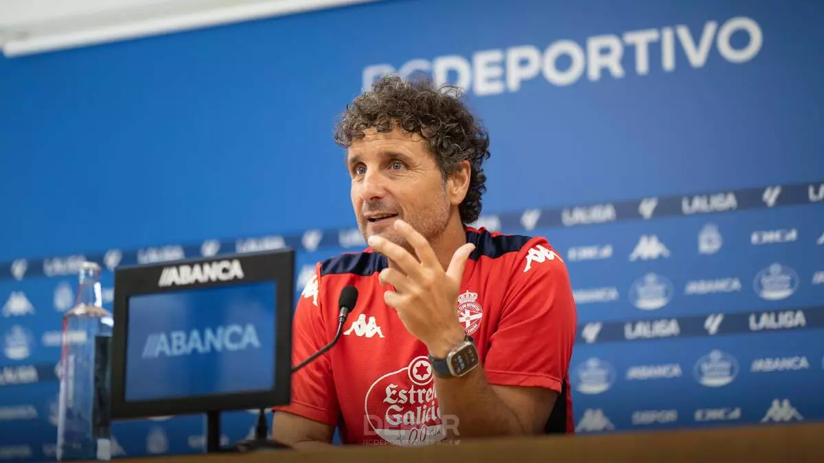Imanol Idiakez, entrenador del Depor, en rueda de prensa. Foto: Deportivo