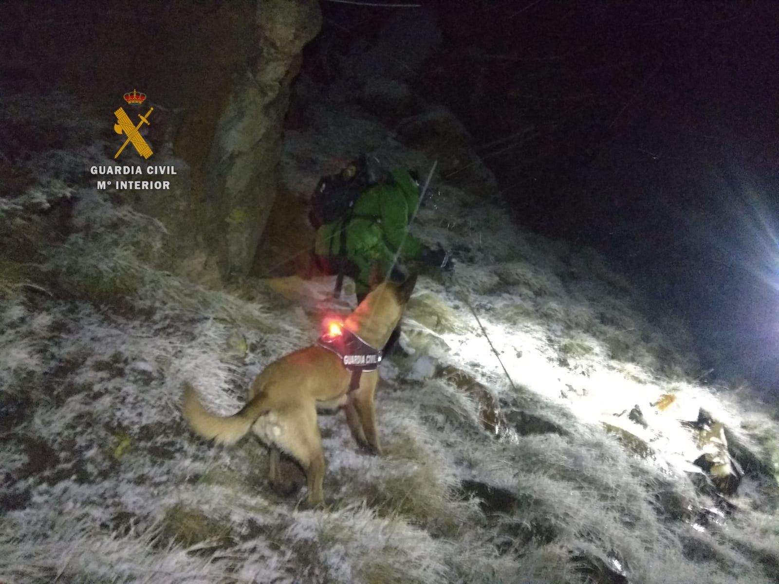 Traslado de un cazador accidentado en Nocito