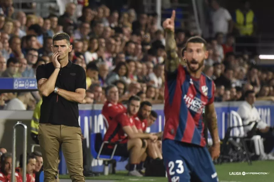 Antonio Hidalgo y Óscar Sielva, entrenador y timonel del Huesca