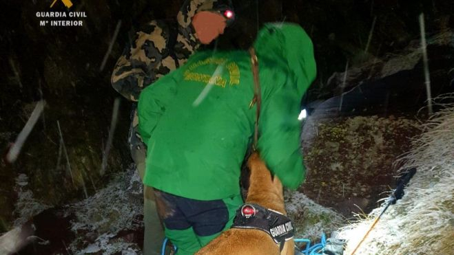 Rescate nocturno de un cazador en Canal Roya