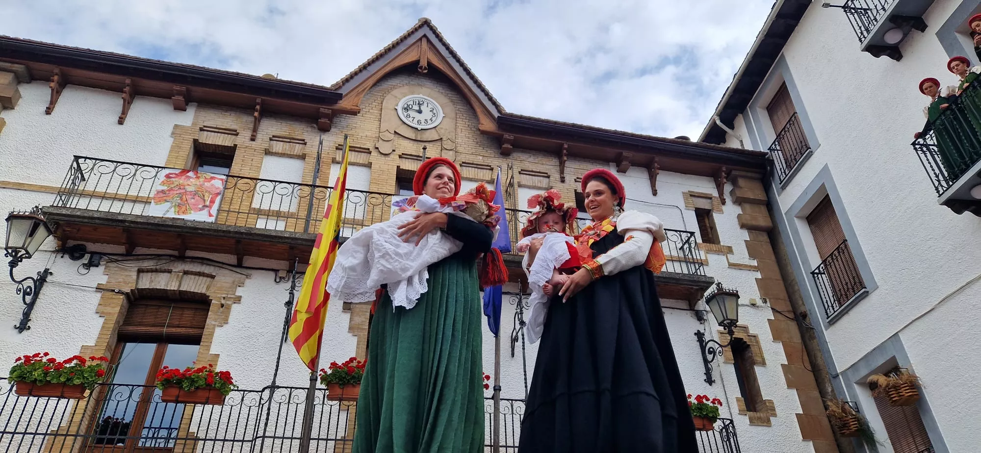 Día de Exaltación del Traje Típico Ansotano. Foto Myriam Martínez
