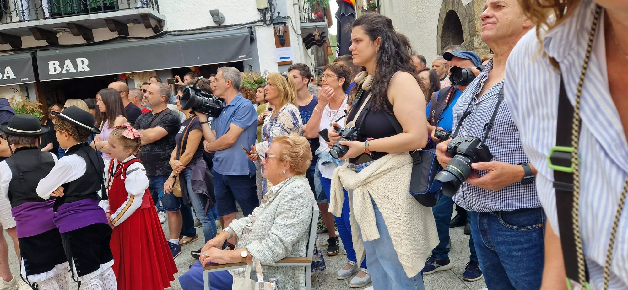 Día de Exaltación del Traje Típico Ansotano. Foto Myriam Martínez