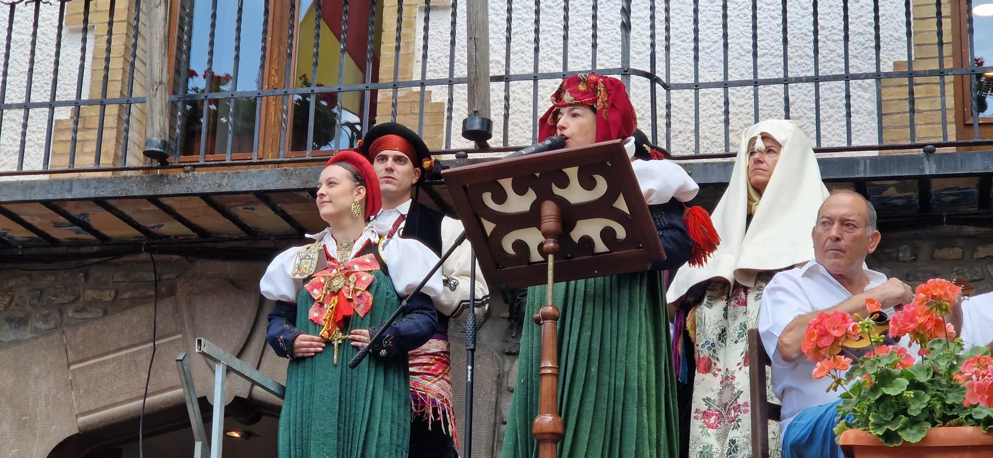 Día de Exaltación del Traje Típico Ansotano. Foto Myriam Martínez