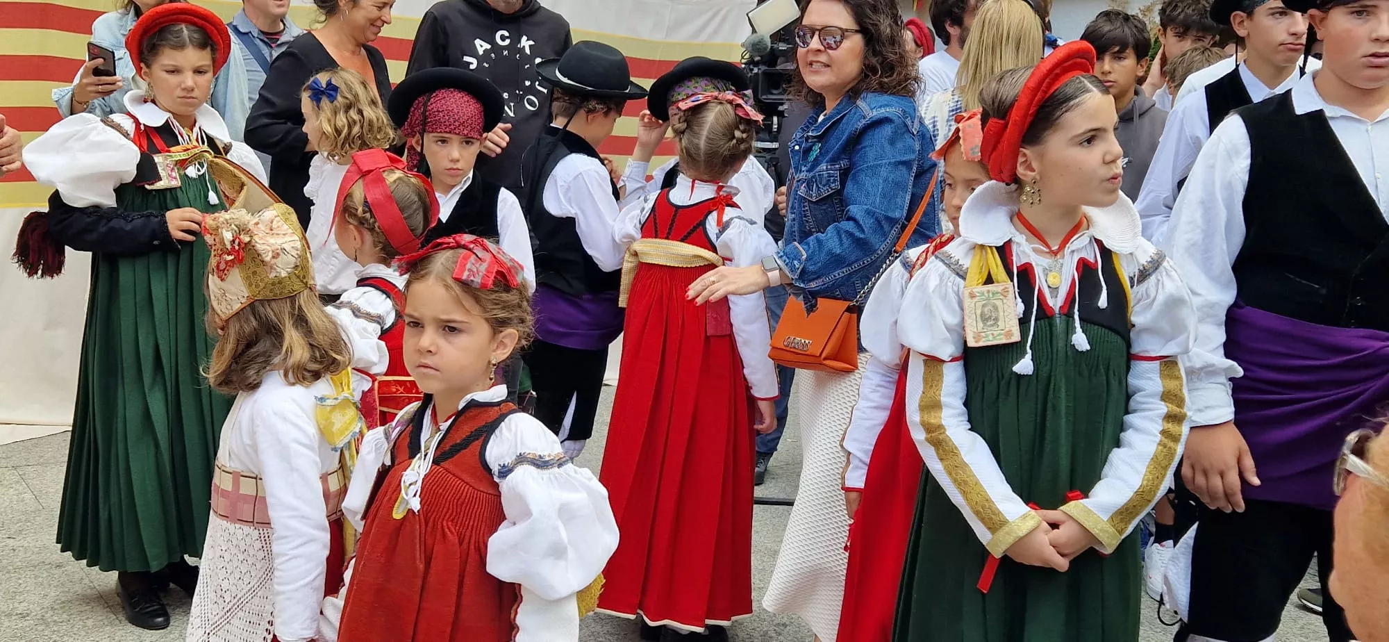 Día de Exaltación del Traje Típico Ansotano. Foto Myriam Martínez