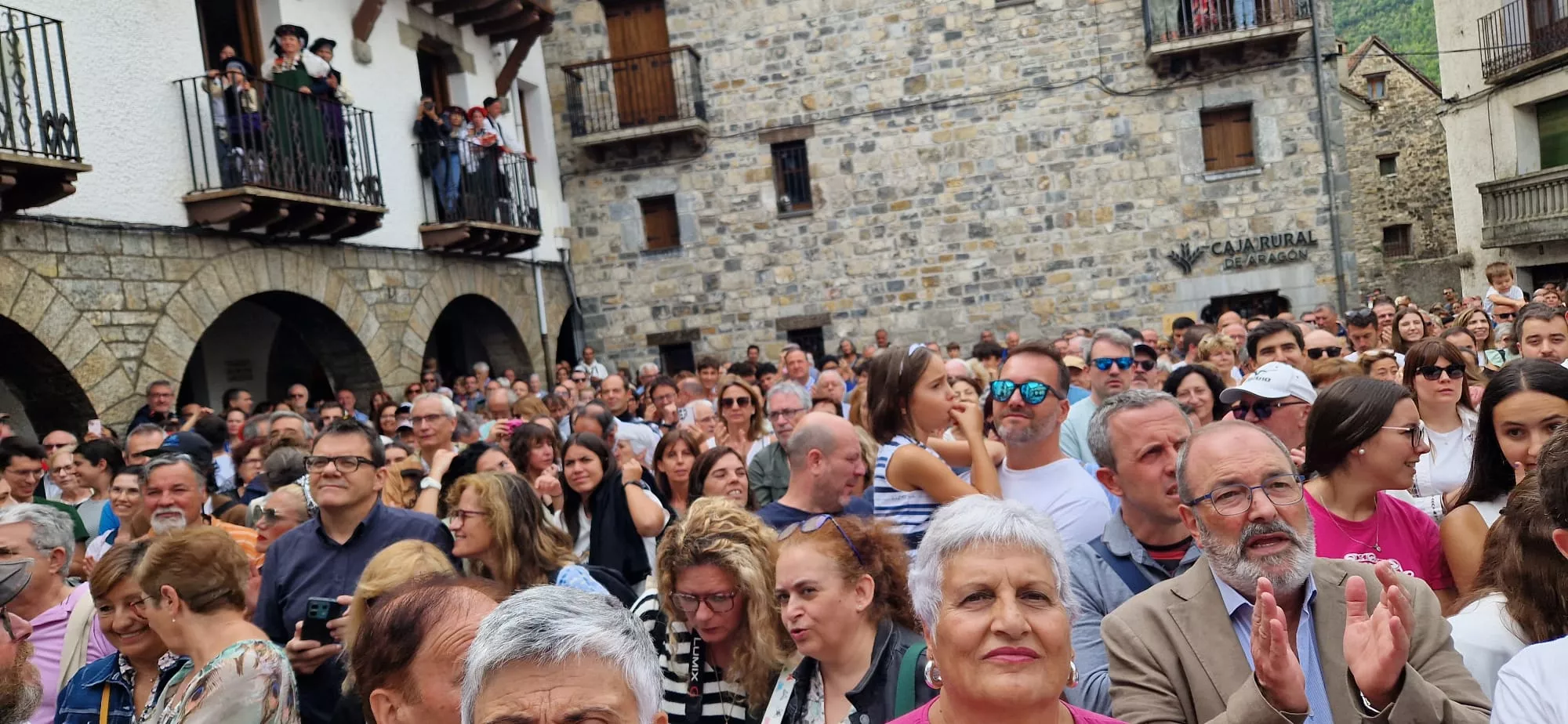 Día de Exaltación del Traje Típico Ansotano. Foto Myriam Martínez