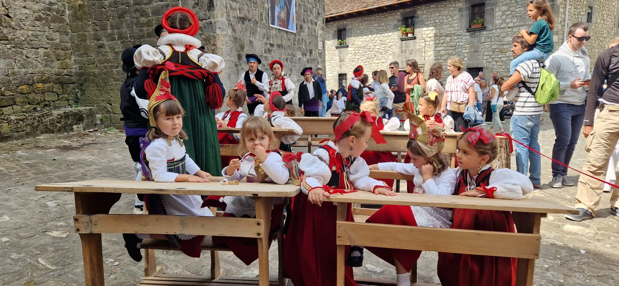 Día de Exaltación del Traje Típico Ansotano. Foto Myriam Martínez