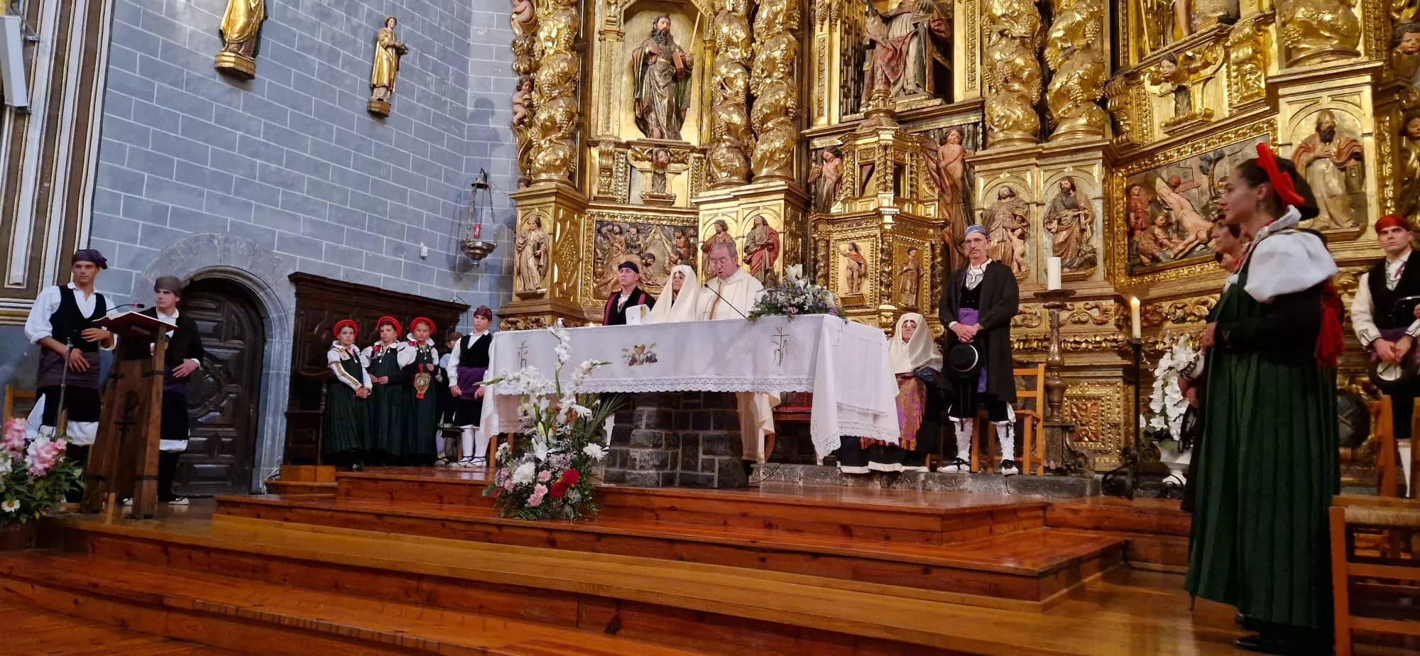 Día de Exaltación del Traje Típico Ansotano. Foto Myriam Martínez