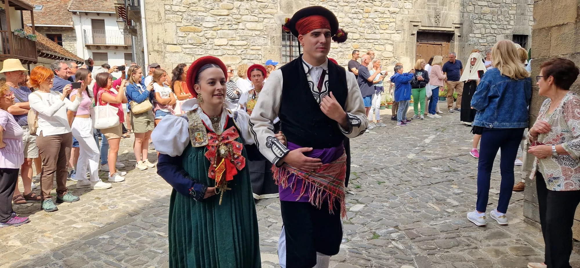 Día de Exaltación del Traje Típico Ansotano. Foto Myriam Martínez