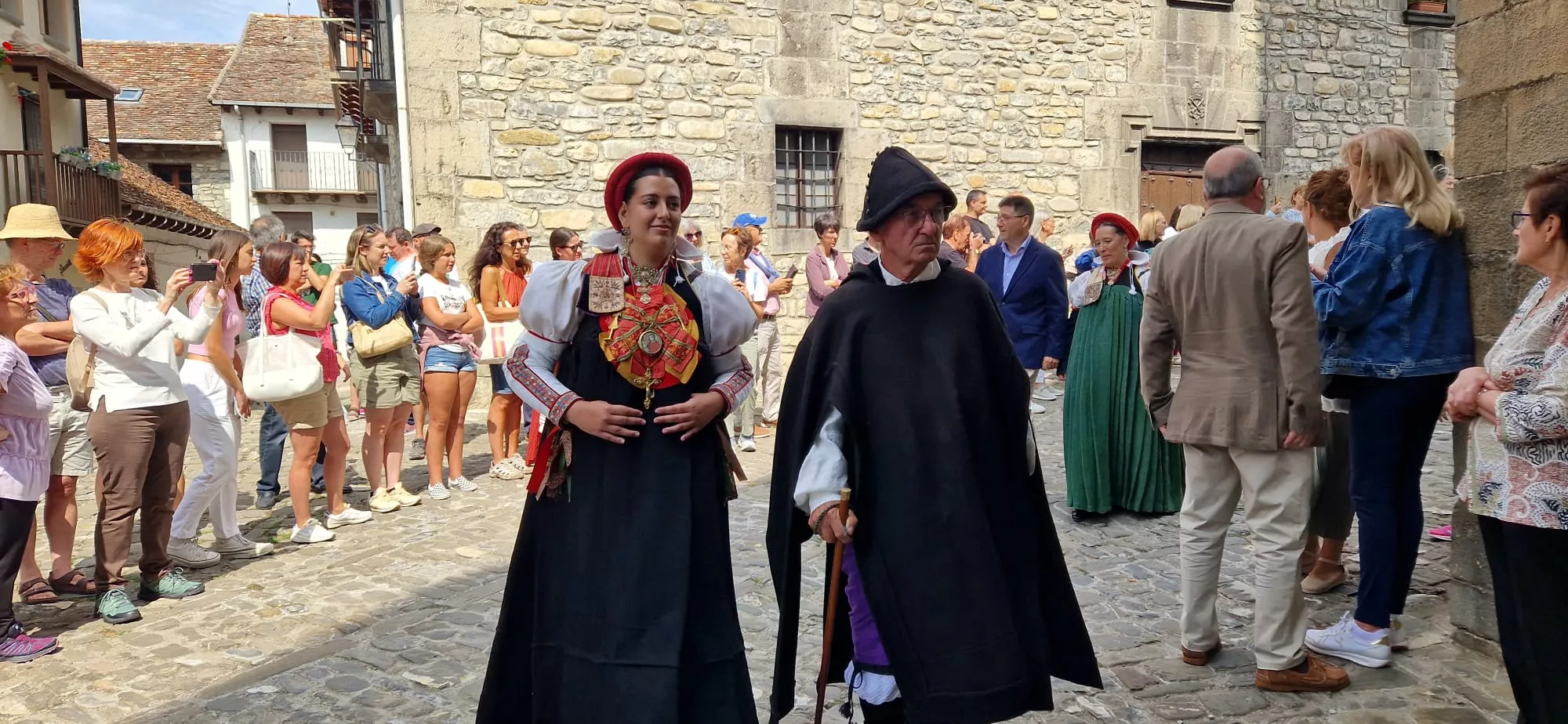 Día de Exaltación del Traje Típico Ansotano. Foto Myriam Martínez