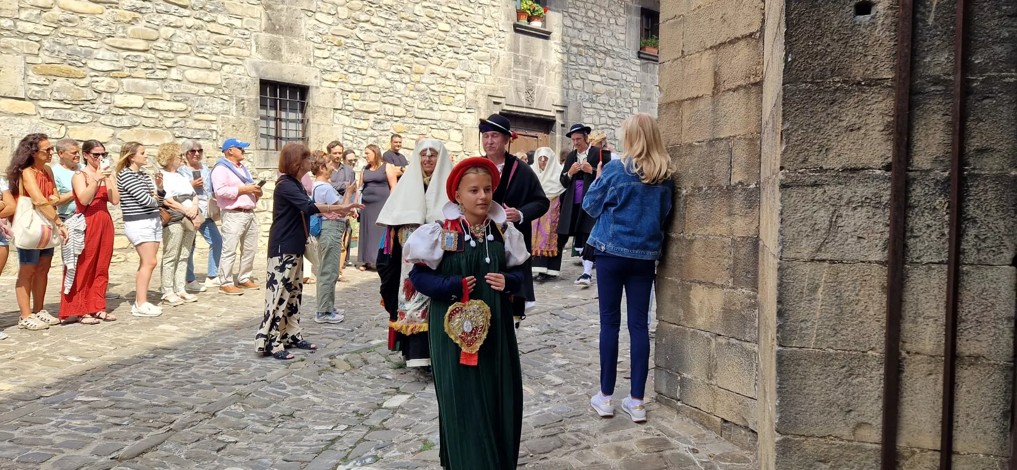  Día de Exaltación Día de Exaltación del Traje Típico Ansotano. Foto Myriam MartínezTraje Típico Ansotano