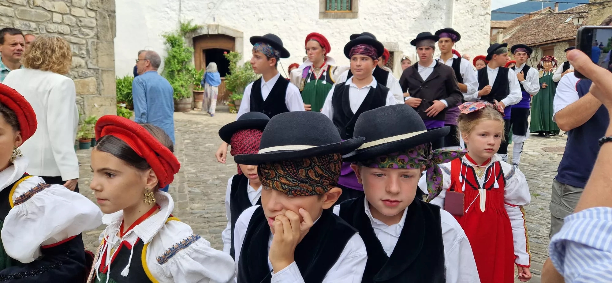 Día de Exaltación del Traje Típico Ansotano. Foto Myriam Martínez