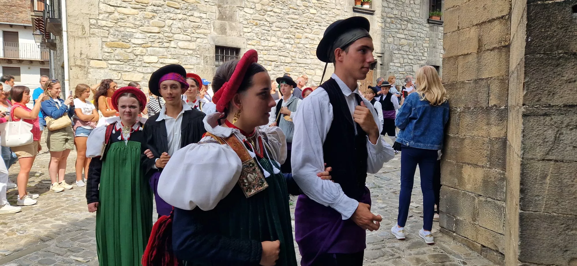 Día de Exaltación del Traje Típico Ansotano. Foto Myriam Martínez