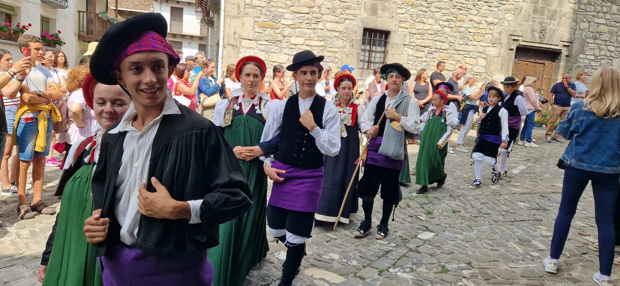 Día de Exaltación del Traje Típico Ansotano. Foto Myriam Martínez