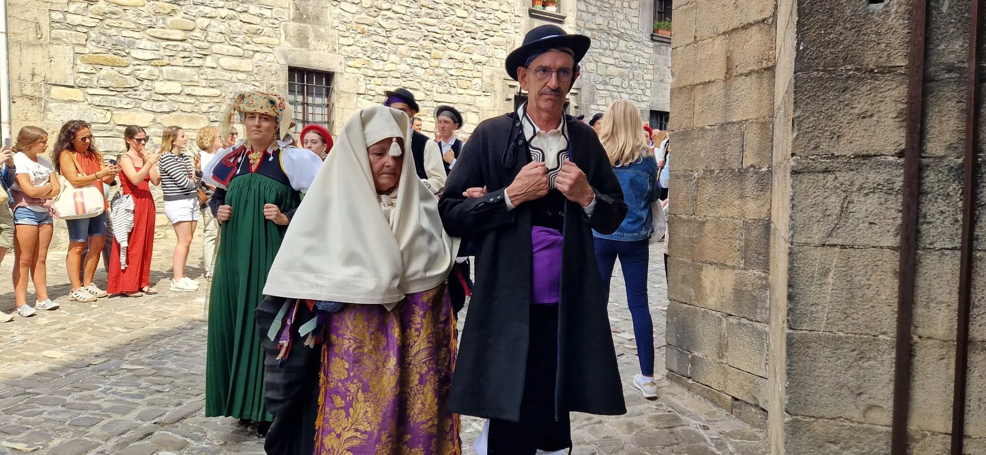 Día de Exaltación del Traje Típico Ansotano. Foto Myriam Martínez