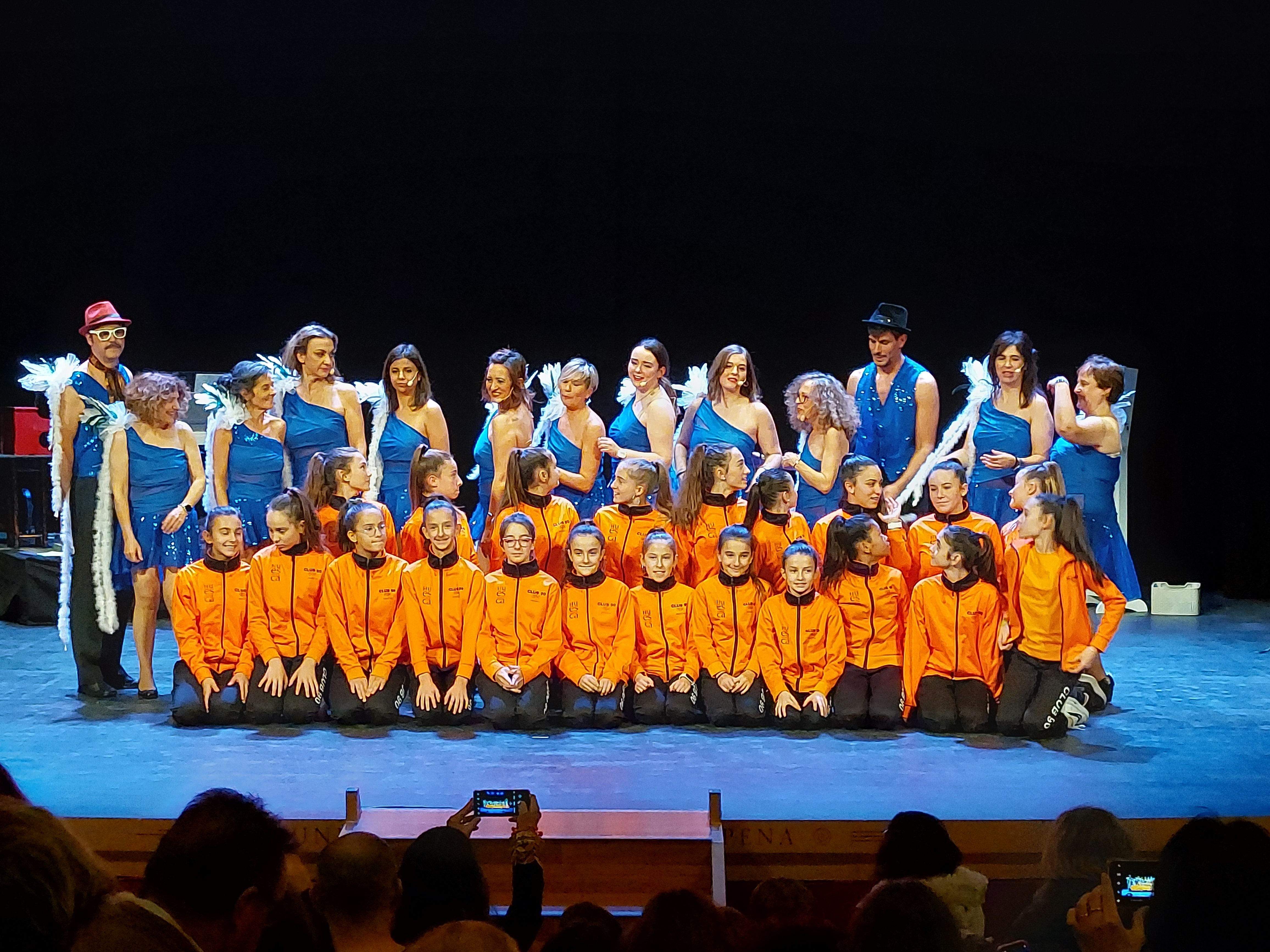 El Club 90 y Kandelikas, protagonistas ante un Olimpia abarrotado.