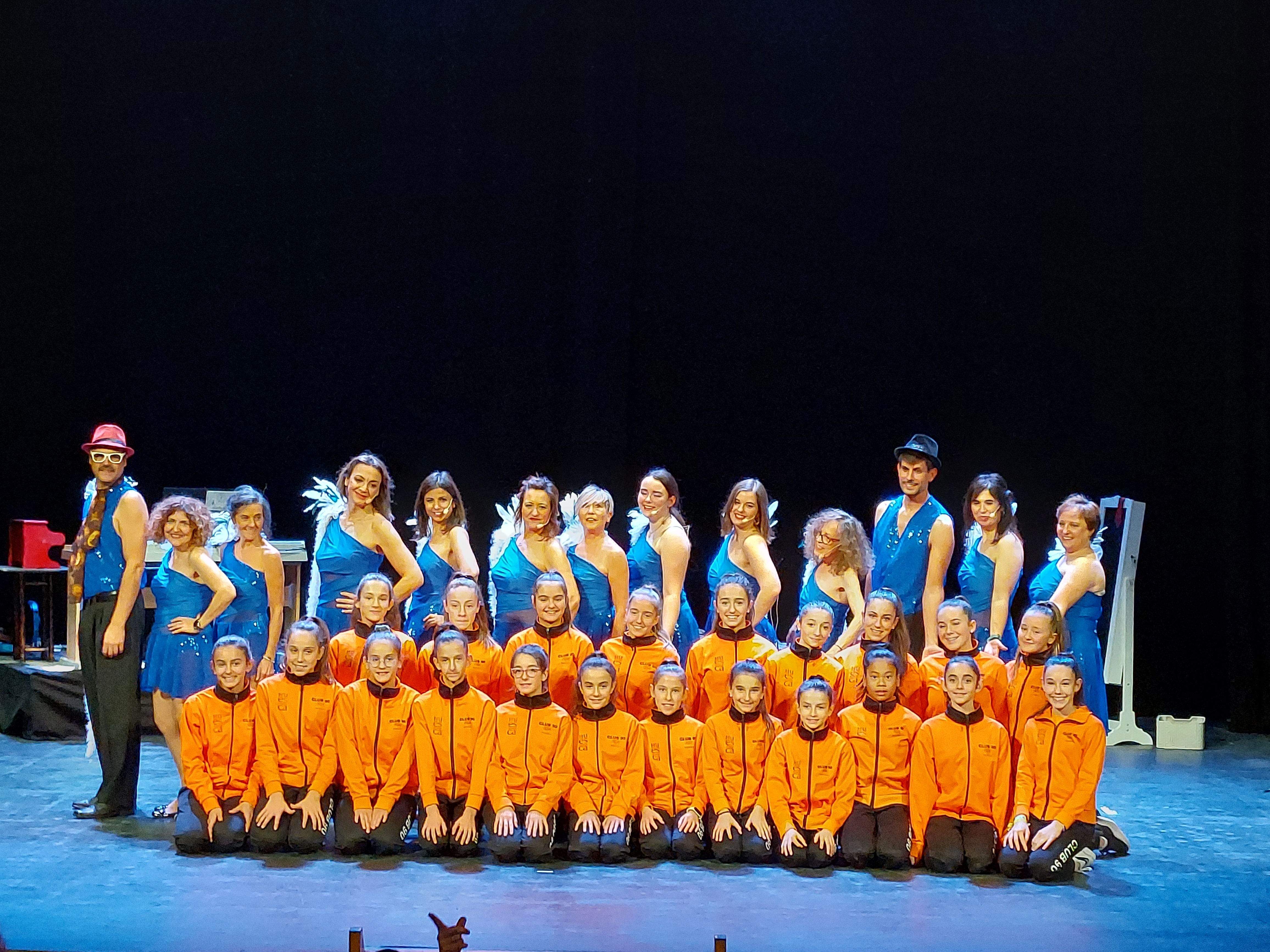 El Club 90 y Kandelikas, protagonistas ante un Olimpia abarrotado.