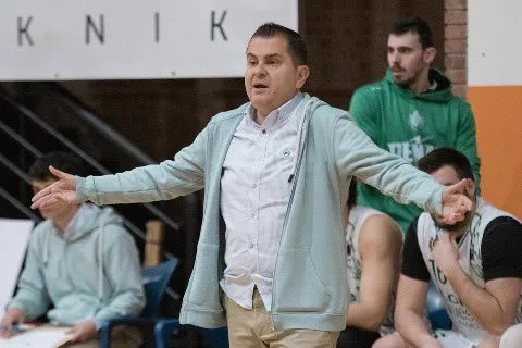 Rafa Sanz, entrenador del Lobe Huesca la Magia