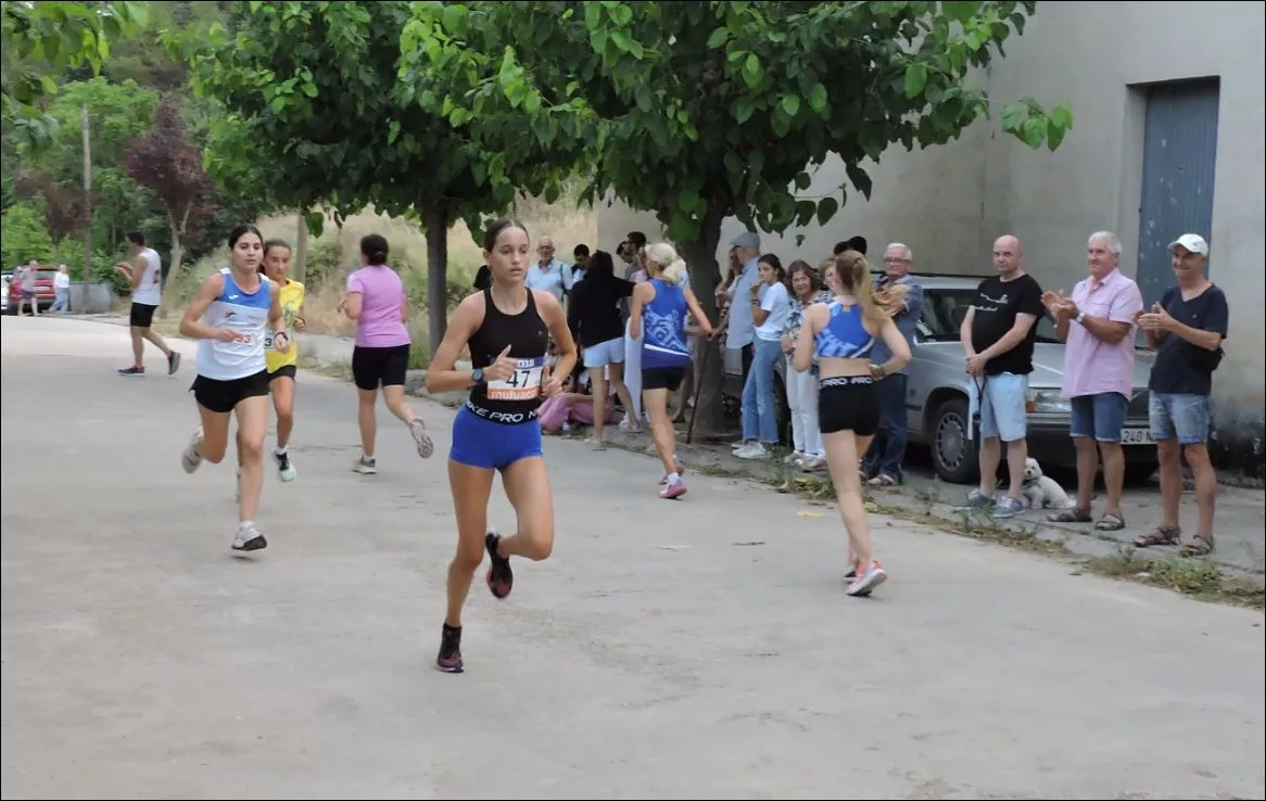 Última vuelta de la carrera femenina