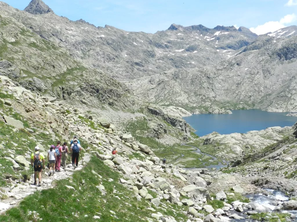 Izquierda Unida pide regulación y apoyo del transporte público para los lagos de alta montaña en peligro del Pirineo Aragonés. 