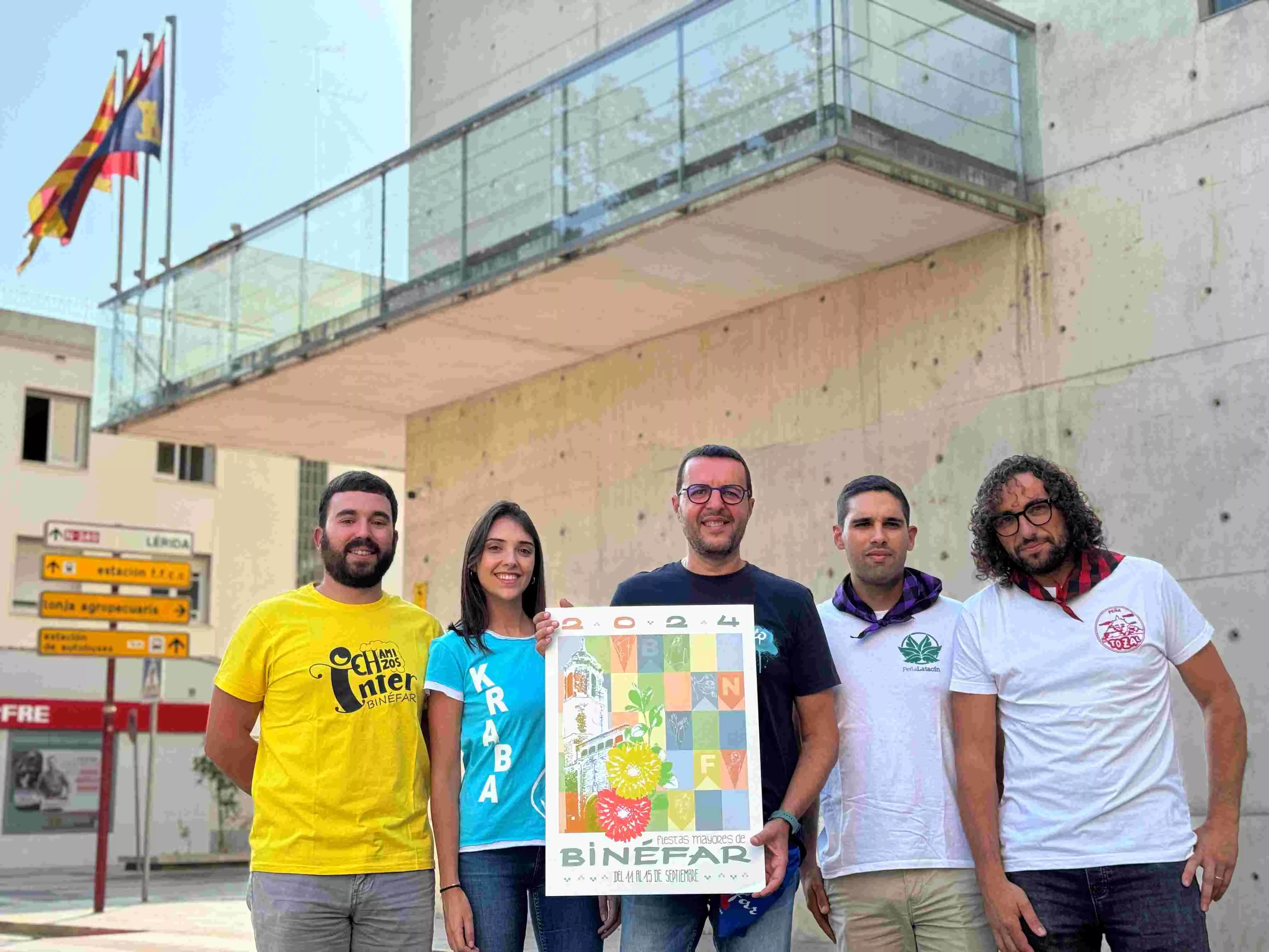 El concejal de Festejos de Binéfar ha presentado el programa junto con los representantes de Interpeñas. El concejal de Festejos de Binéfar ha presentado el programa junto con los representantes de Interpeñas.